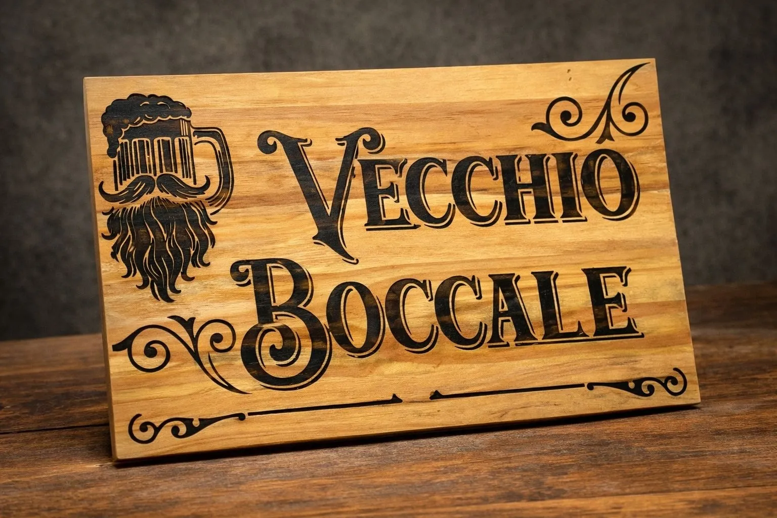 Insegna Vecchio Boccale incisa a fuoco su legno