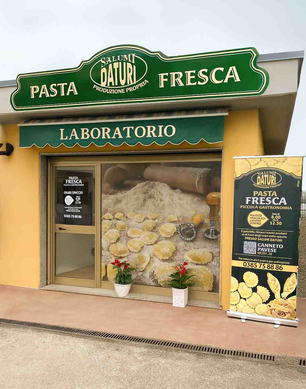 Insegna o targa in alluminio artigianale: insegna pasta fresca salumi daturi pangeacomunicazione